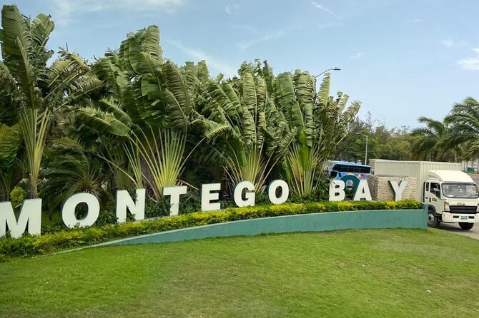 Ocean Eden bay coral spring EXCLUSIVE private airport transfer - From the airport toward Ocean Eden Bay