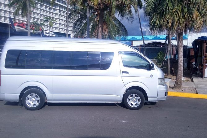Ocean Eden Bay Montego Bay Airport Transfers - The return trip from the resort lobby