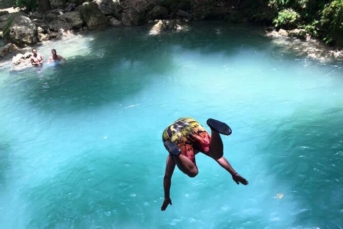 Ocho Rios: Amazing Blue Hole and Chill at Reggae Hill - What the Blue Hole terrain demands