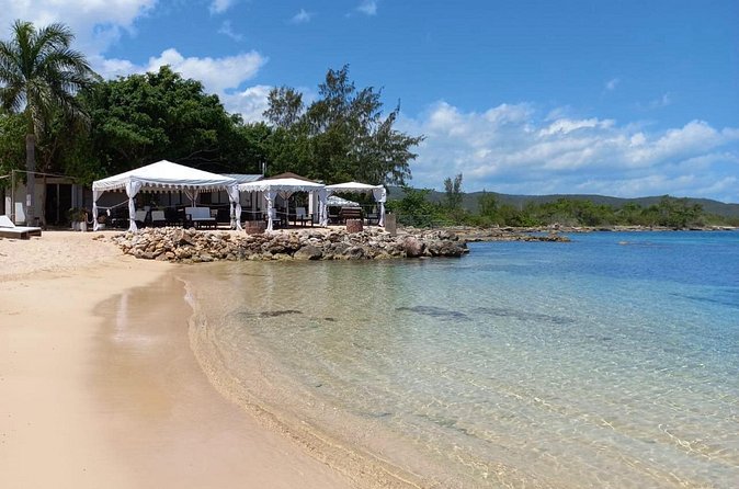 Ocho Rios: Bamboo Beach Club VIP Access with Lunch and Cocktails - Is $95 a fair price?