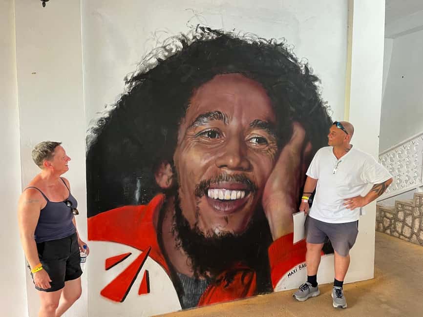 Ocho Rios: Bob Marley's Birthplace Nine Mile Reggae Tour - Meeting your driver at a hotel or cruise port