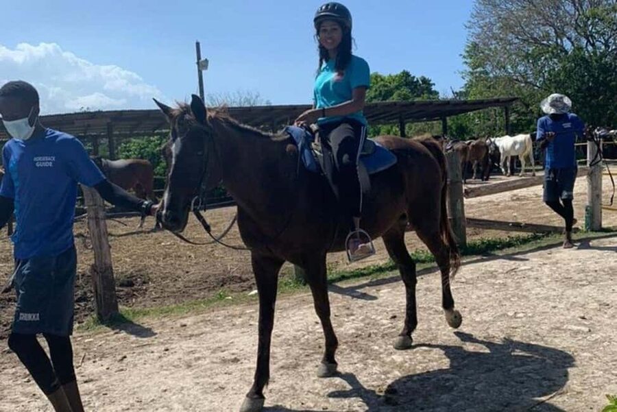 Ocho Rios: Horseback Riding in the Ocean and Bamboo Rafting - Private groups and the four-hour pace