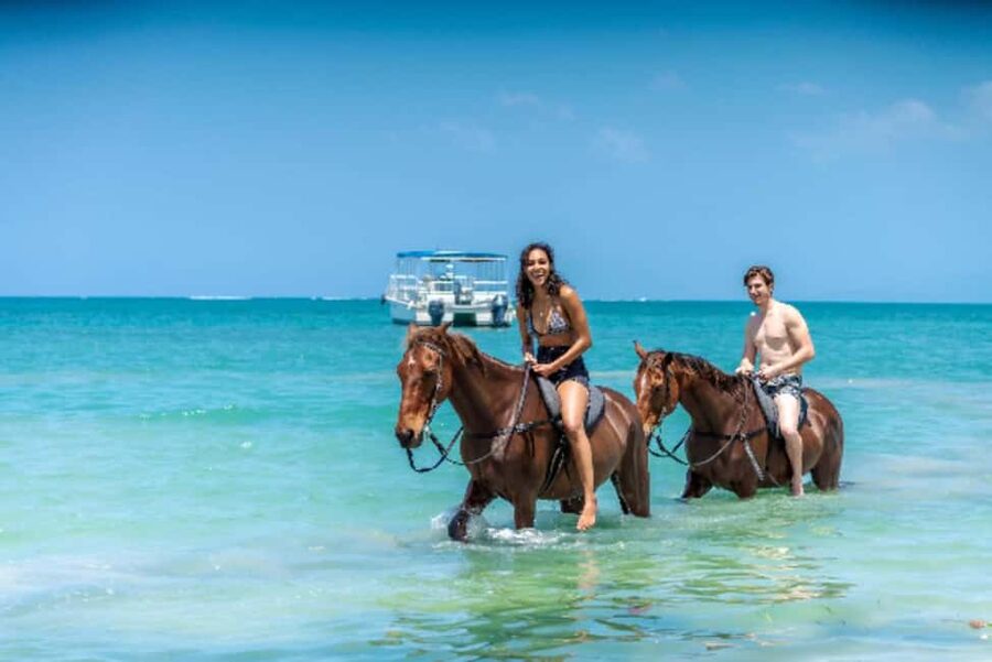 Ocho Rios: Horseback Riding in the Ocean and Bamboo Rafting - White River rafting for 45 to 60 minutes