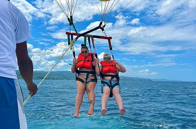 Parasailing Experience in Montego Bay - What the strong ratings tell you