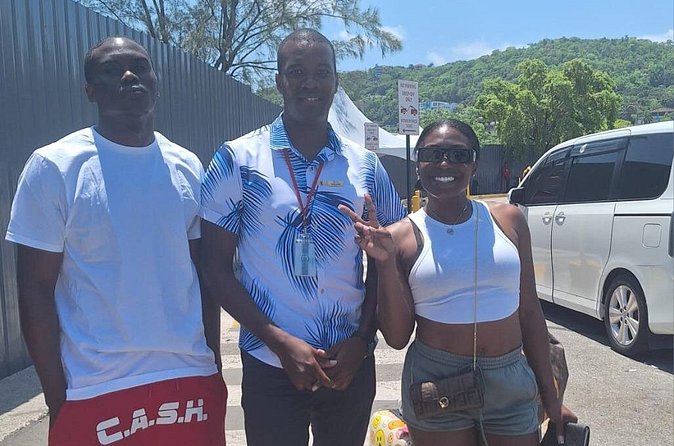 Private Airport Shuttle Taxi Service from MBJ to Montego Bay Area - Return rides and extra stops