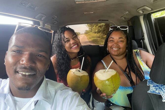 Private Airport transfer from MBJ to & from Hotel's in Ochi Rios - Why a private vehicle can be worth the price