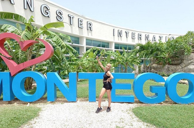 Private Airport Transfer from MBJ to Ocho Rios - Vehicle comfort and privacy