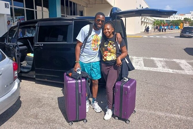 Private Airport Transfer from Montego Bay Airport to your Hotel - Hotels, villas, and Airbnbs