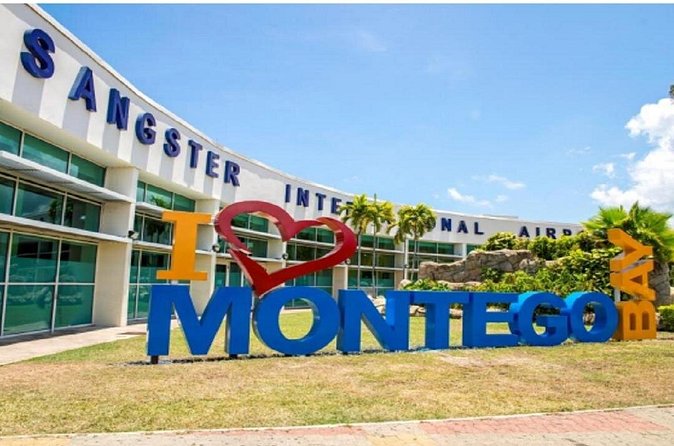 Private Airport transfer to/from all hotels in Negril round trip - How the $130 price works for different group sizes