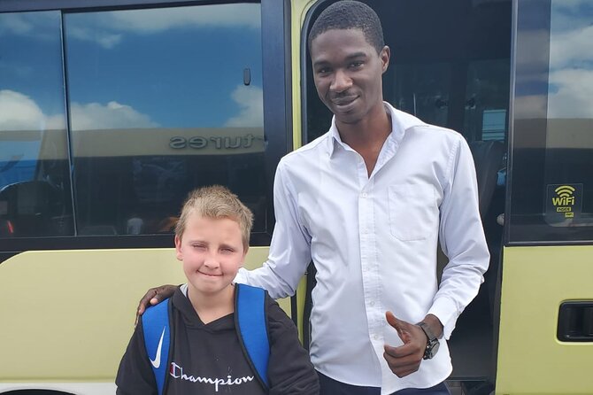 Private Airport Transfers To Negril Hotels and Villas - Why a private vehicle can beat a shared shuttle