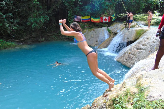 Private Blue Hole & Secret Falls Day Trip plus Shopping from Montego Bay Hotels - A short stop at Discovery Bay