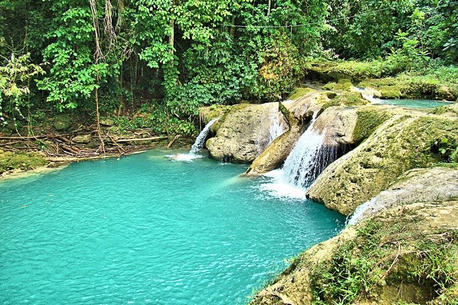 [PRIVATE] Blue Hole & Secret Falls Tour with Entrance Fees - Blue Hole: cool water and controlled adventure