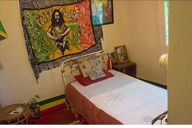 Private Bob Marley 9 mile & DunnsRiverFalls Tour from Montego Bay - Cooling off at Dunn’s River Falls