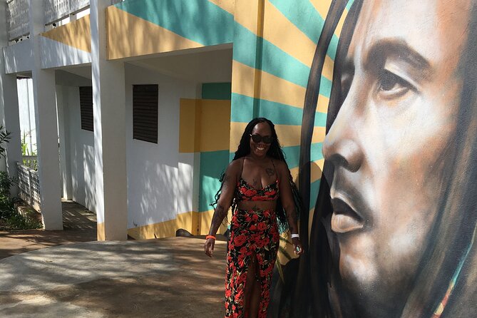 Private Bob Marley 9 mile & DunnsRiverFalls Tour from Montego Bay - The one-hour lunch stop