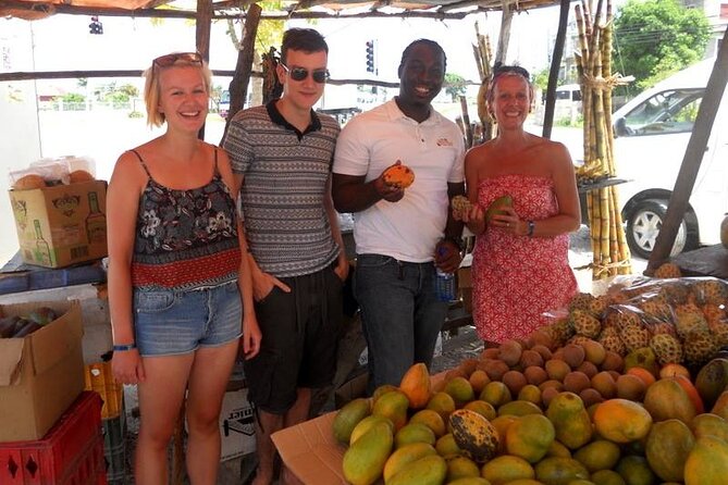 PRIVATE Food Tour of Local Jamaican Cuisine Montego Bay & Negril - The roadside fruit stop is more than a snack break