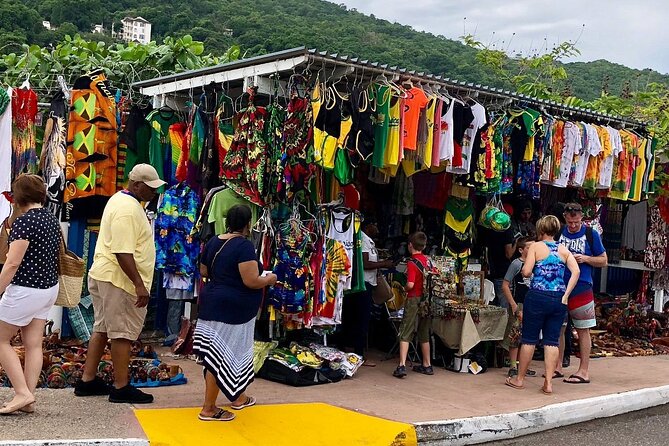 Private Guided 2-Hour Tour in Montego Bay - Montego Bay Craft Market in 45 minutes