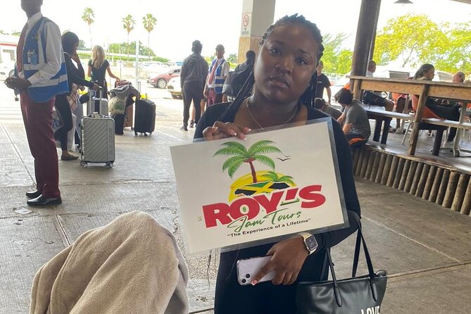 Private Montego Bay Airport MBJ to Montego Bay Hotels/ Resorts - Who will get the most from this transfer