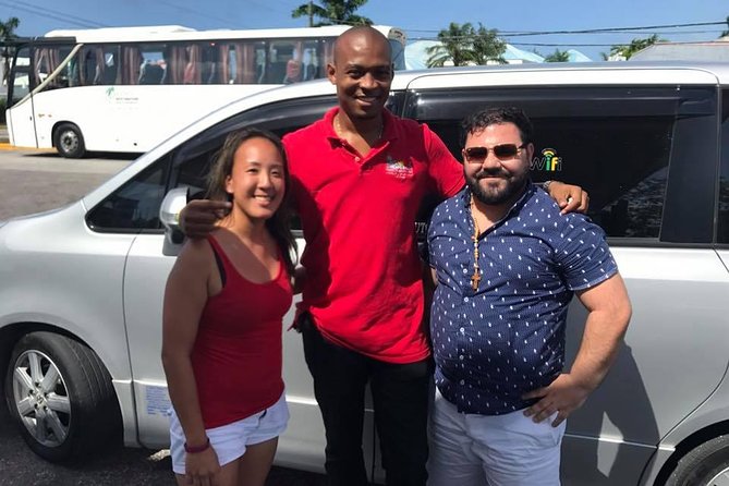Private: Montego Bay Airport- Negril Resorts on the beach - Finding the Dispatcher After Customs