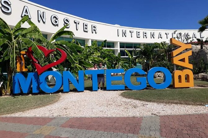 Private Montego Bay Airport Transfer to Negril - Stops, scenery, and useful local help