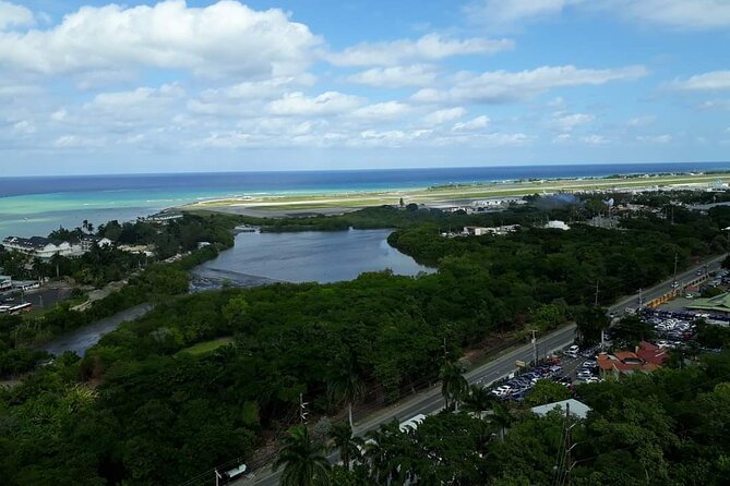 [PRIVATE] Montego Bay Highlights Tour - The Hip Strip: shops, crafts, and Margaritaville