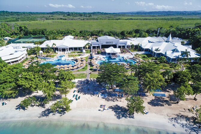 Private Montego Bay Jamaica Airport Transfer to Hotels in Negril - A Private Ride Instead of a Shared Shuttle