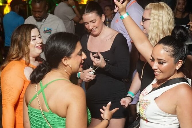 Private Montego Bay Nightlife Club Tour - Lounge 2727: start the night with music and dancing