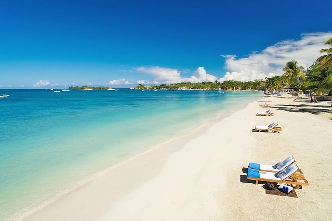Private Negril Beach & Rick's Cafe Sunset Tour - The long ride from Montego Bay to Negril