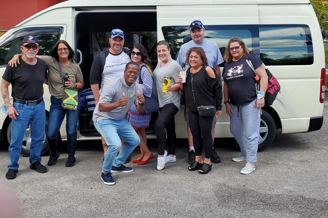 Private Round Trip Airport Transfer from Montego Bay to Negril - Leaving Sangster Airport Without the Taxi Queue