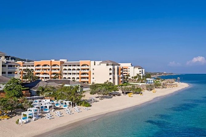 Private Roundtrip Airport Transfer to Iberostar Resorts - The ride to your Iberostar resort