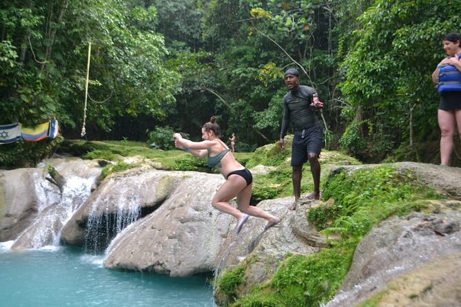 Private Tour From Runaway Bay to Ocho Rios, Blue Hole, Sightseeing and Shopping. - What the Private Format Really Gives You