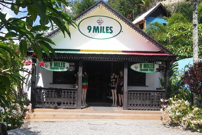 Private Tour Ocho Rios or Runaway Bay To 9 Mile Bob Marley Birth & Resting Place - Why the driver matters so much
