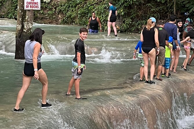 Private Tour To Blue Hole and Dunn’s River from Montego Bay - Key points at a glance