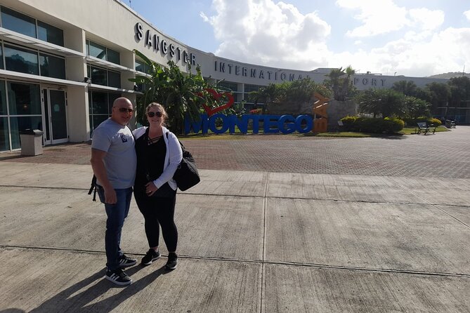 Private Transfer Airport to Montego bay Hotels in Jamaica - A Jamaican Rum Punch Welcome for Adults