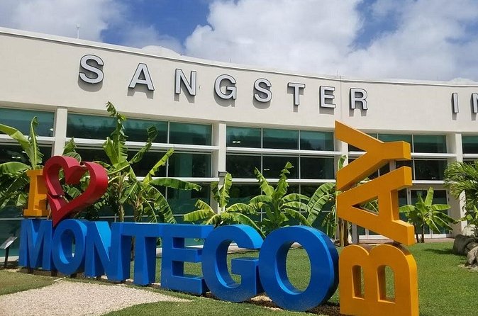 Private Transfer from Montego Bay Airport to Falmouth Area - Best fit for families and first-time arrivals