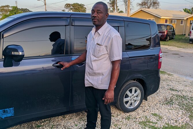 Private Transfer from Montego Bay Airport to Montego Bay Hotels - What the private format means for your group