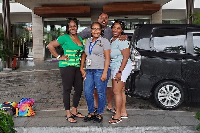 Private Transfer from Montego Bay Hotel to Negril Hotel - The pickup: simple, but confirm your details