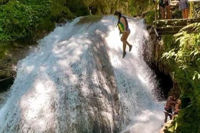 Private Transfer from Montego Bay to Dunns River Falls - Optional Stops Along the Route