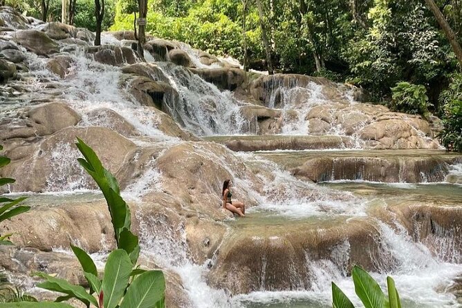 Private Transfer from Montego Bay to Dunns River Falls - Who Will Get the Most From This Experience