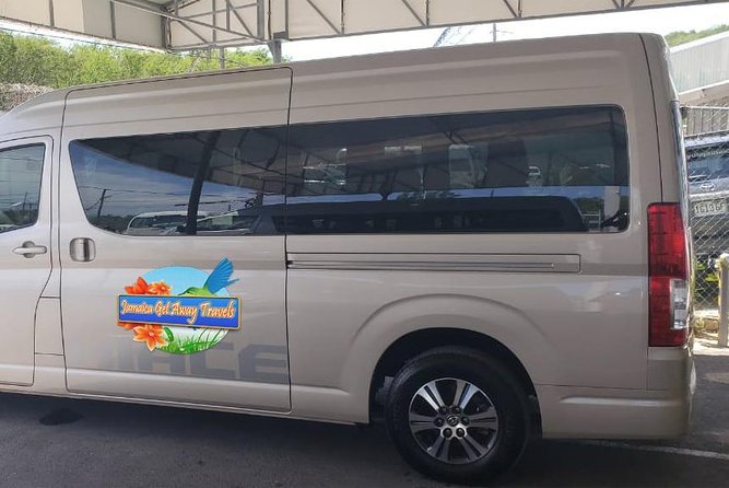Private Transfer Montego Bay to Ocho Rios - Vehicle choices for couples, families, and large groups