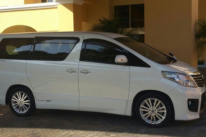 Private Transfers From Montego Bay Airport To Montego Bay - A quick ride from Sangster Airport to your hotel
