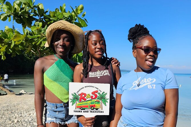 Private Transport and Airport Transfer in Montego Bay - Optional Photo and Souvenir Stops