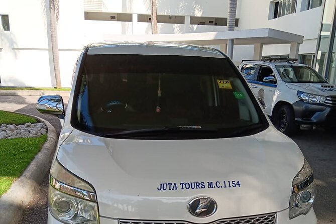 Private Transportation to and from Montego Bay Airports or Hotels - A straightforward welcome in Montego Bay