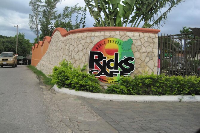 Ricks Cafe and Negril Seven Miles Beach Irie Tour - Key points before you book