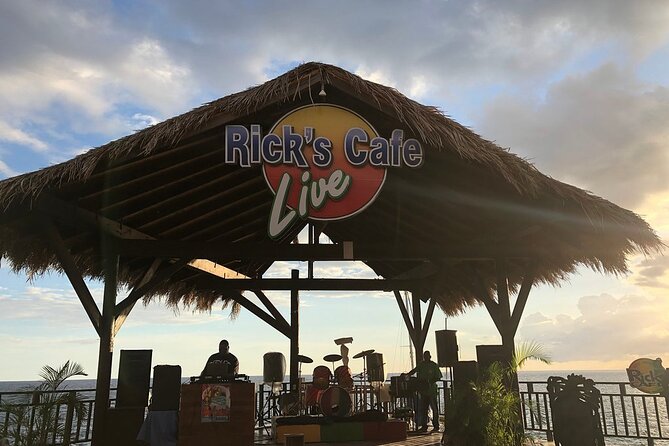 Ricks Cafe and Negril Seven Miles Beach Irie Tour - Two hours at Rick’s Cafe