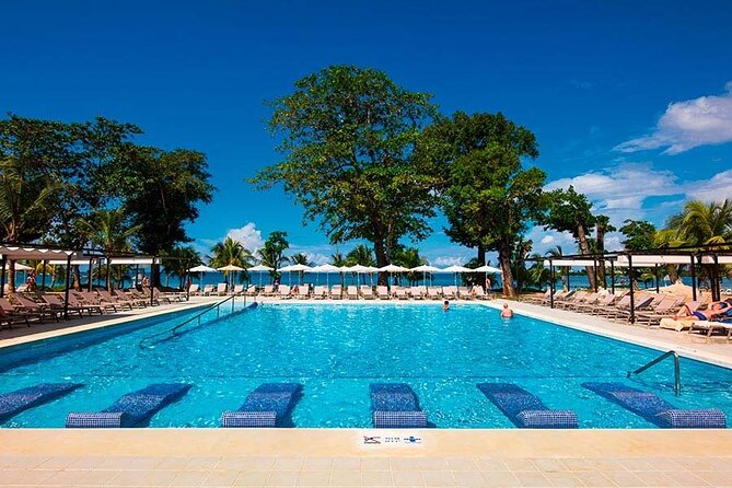 Riu Palace Montego Bay Private Airport Transfer - Why a private ride changes the first hour