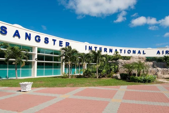 Riu Reggae/Riu Montego Bay/Riu Palace Private Airport Transfer - A short ride from Sangster Airport to the Riu resorts