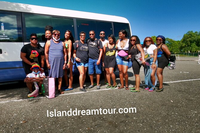 Round Trip Montego Bay Airport Taxi - Grand Palladium - A private ride instead of a shared shuttle