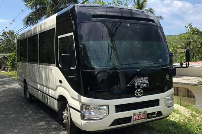 Round Trip Montego Bay Airport Taxi - Grand Palladium - The resort destination and what this service does not cover