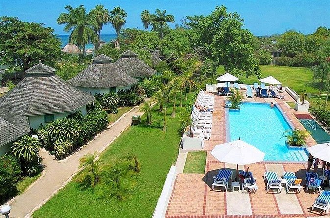 Royal Decameron Montego Bay Private Airport Transfer - The small benefit of a local introduction