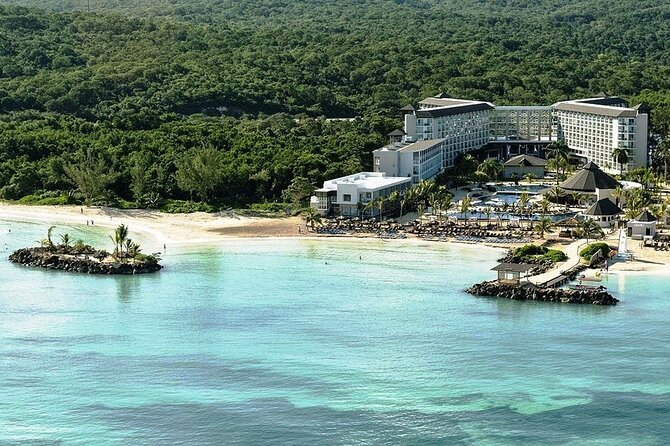 Royalton Blue Waters and Hideaway at Blue Waters Airport Transfer - A private 45-minute ride to Blue Waters